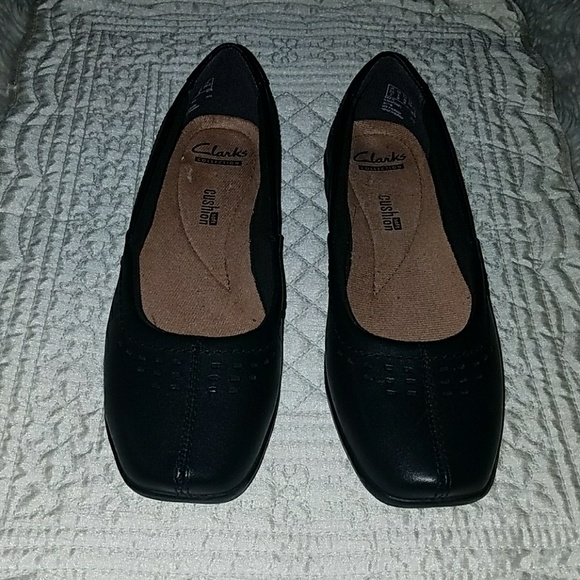 clarks soft cushion flats